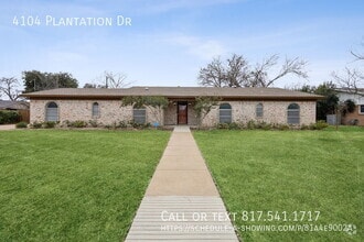 Building Photo - 4104 Plantation Dr