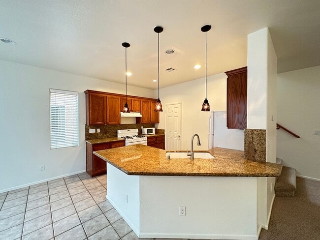 Building Photo - SOUTHWEST RANCH