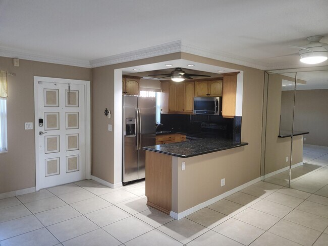 Foto del edificio - 2871 N Ocean Blvd