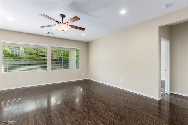 Foto del edificio - 2562 Starlight Valley St