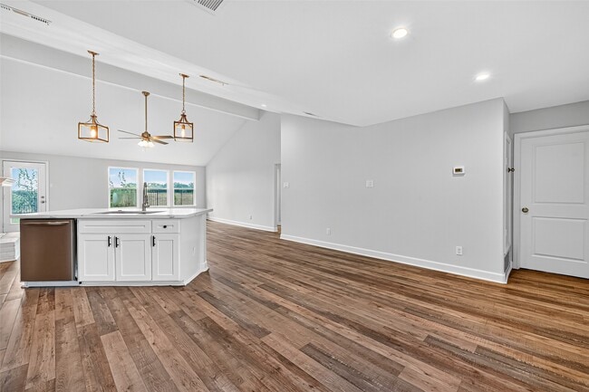 Building Photo - 1114 Briarmead Dr