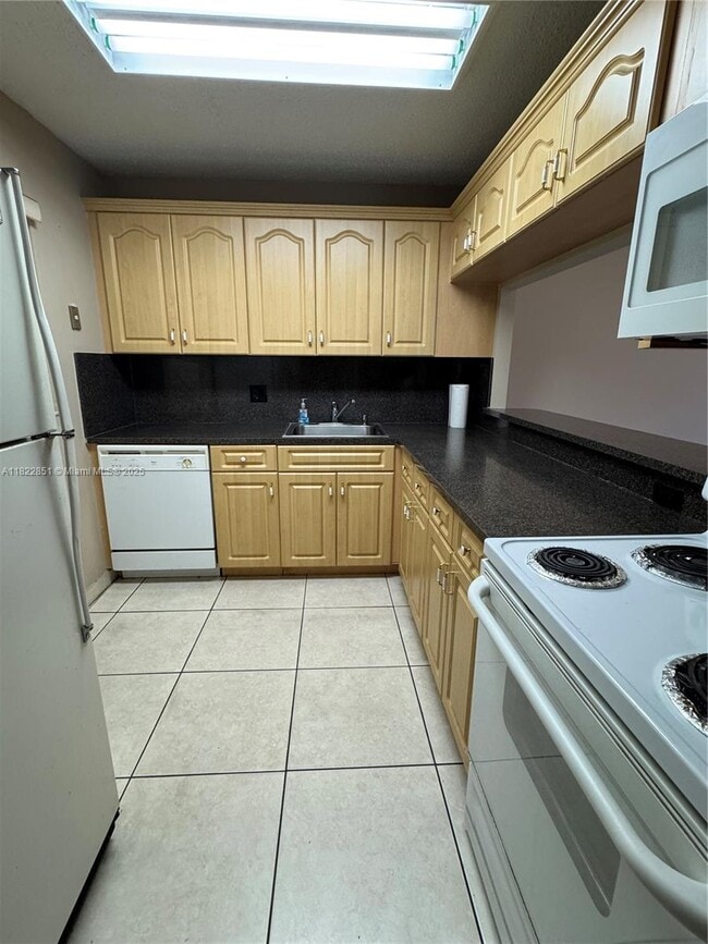 Building Photo - 7747 SW 86th St