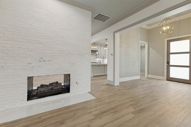 Photo - 6030 Steamboat Dr House