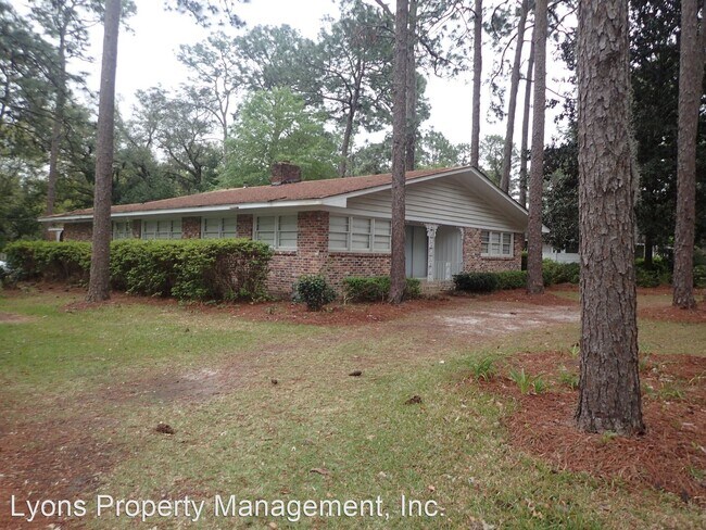 Building Photo - 3 br, 2.5 bath House - 2201 WHITE OAK DR
