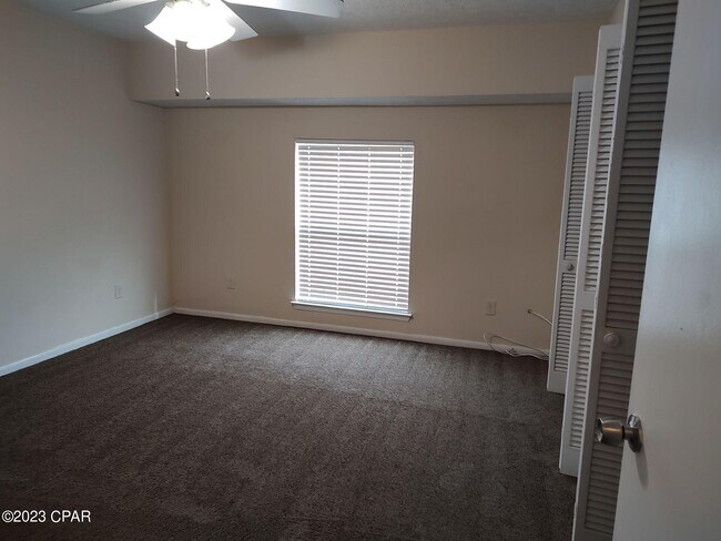 Building Photo - 306 Prudence Ln