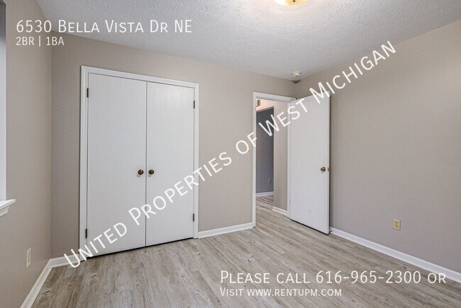 Foto del edificio - 6530 Bella Vista Dr NE