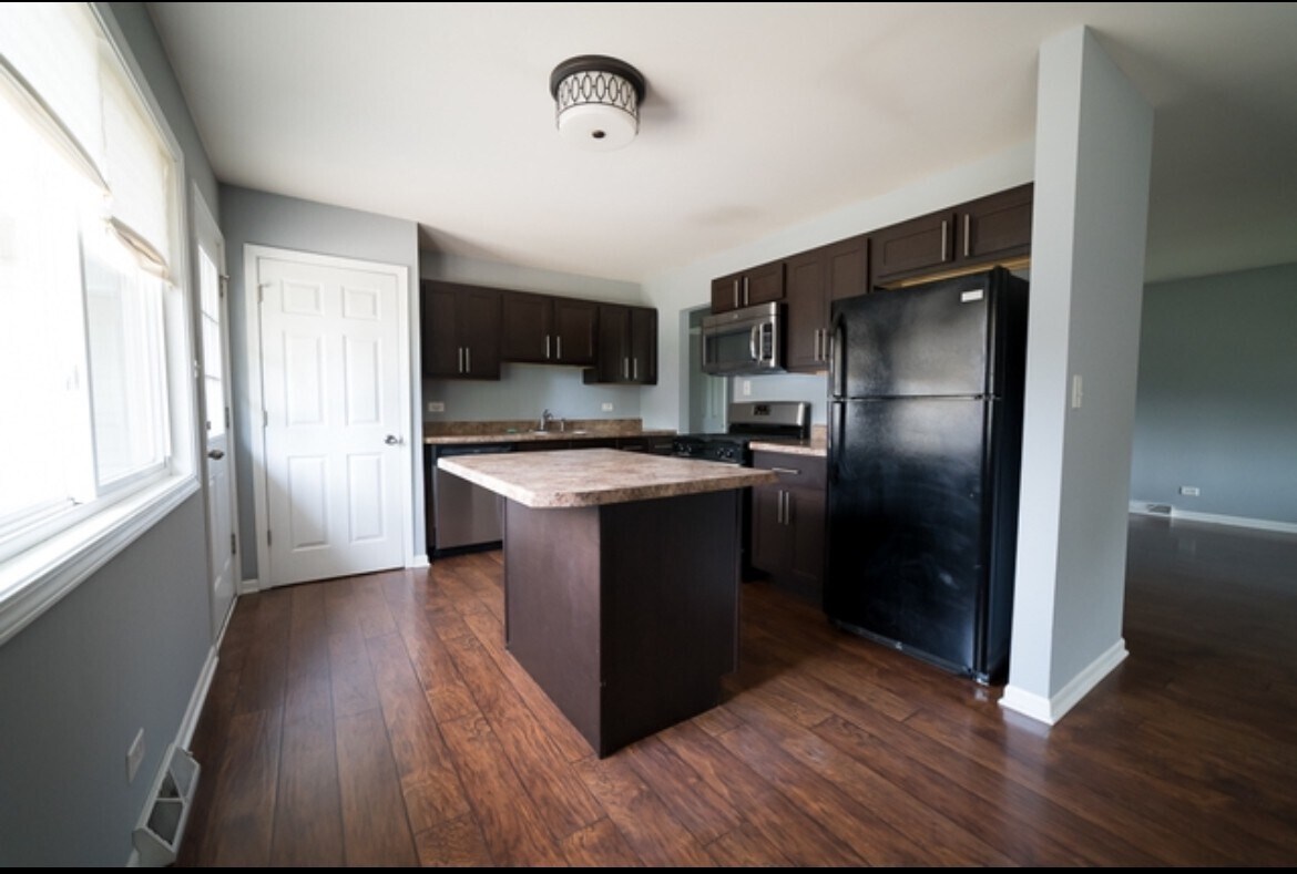 Foto principal - 543 Virginia Ave