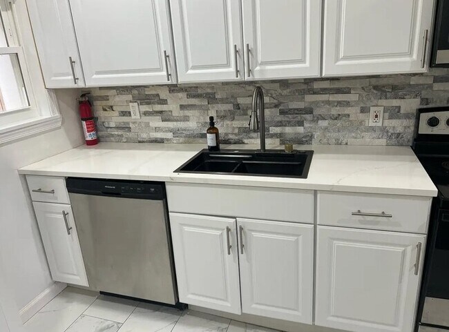 Foto del edificio - 1918 N 6th St