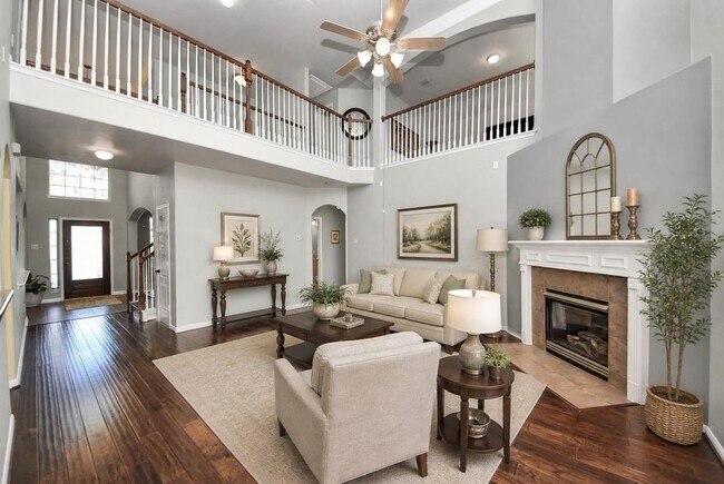 Foto del edificio - 12815 Dadebrook Ct