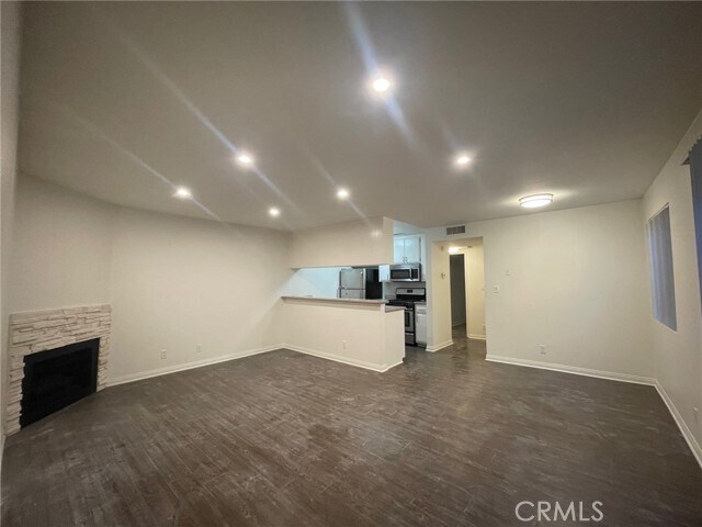 Foto del edificio - 5400 Radford Ave