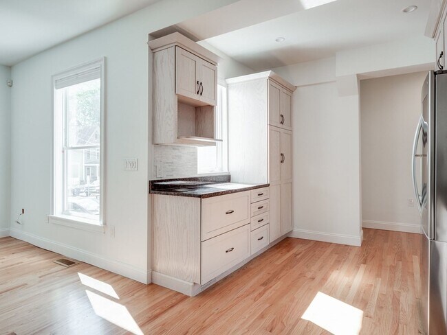 Foto del edificio - 390 Medford St