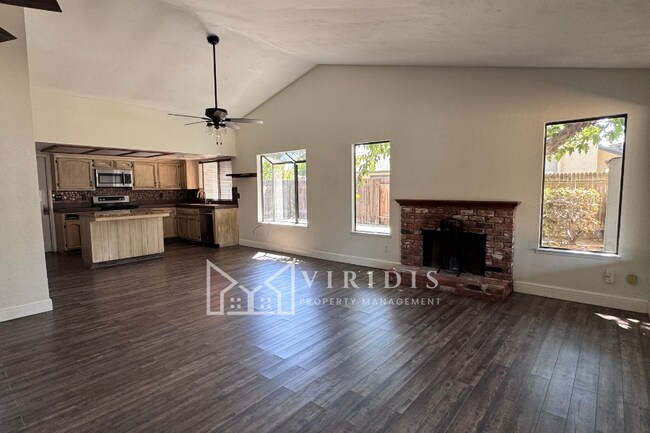Foto del edificio - 13408 Warrenton Ave