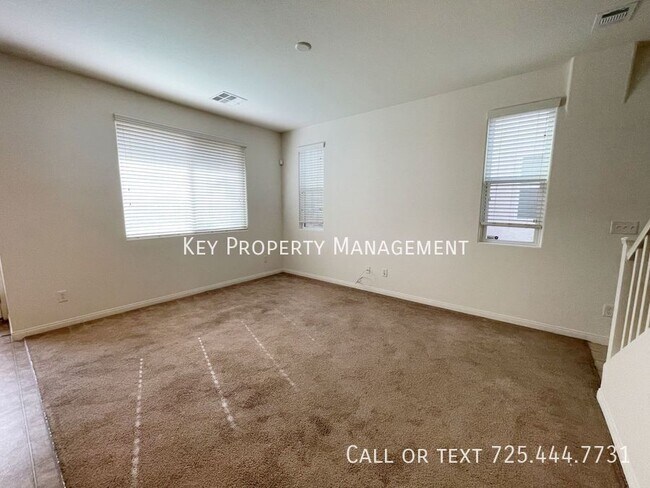 Building Photo - 2 STORY HOME W/ LOFT AND 3 BEDROOMS NEAR 2...