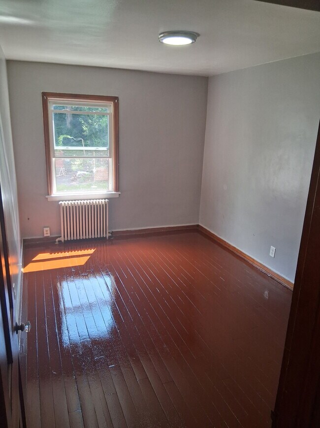 Building Photo - 2910 Boudinot Ave
