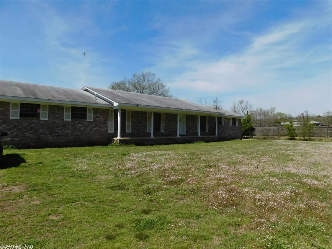 Primary Photo - 14215 Crystal Valley Rd