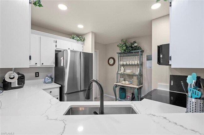 Foto del edificio - 153 Bristol Ln