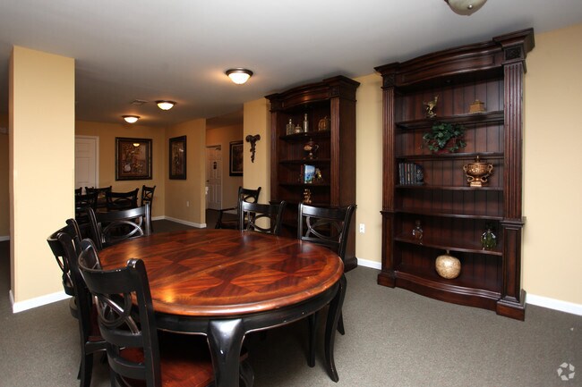 Foto del edificio - Harris Pointe (55+ Community)
