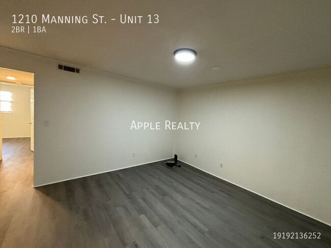 Building Photo - 1210 Manning St