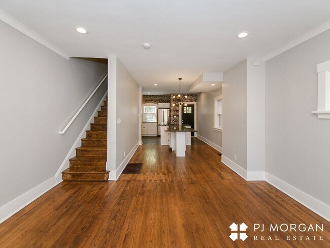 Building Photo - 614-616