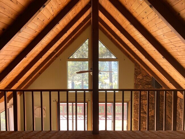 Building Photo - 14685 McElroy Rd