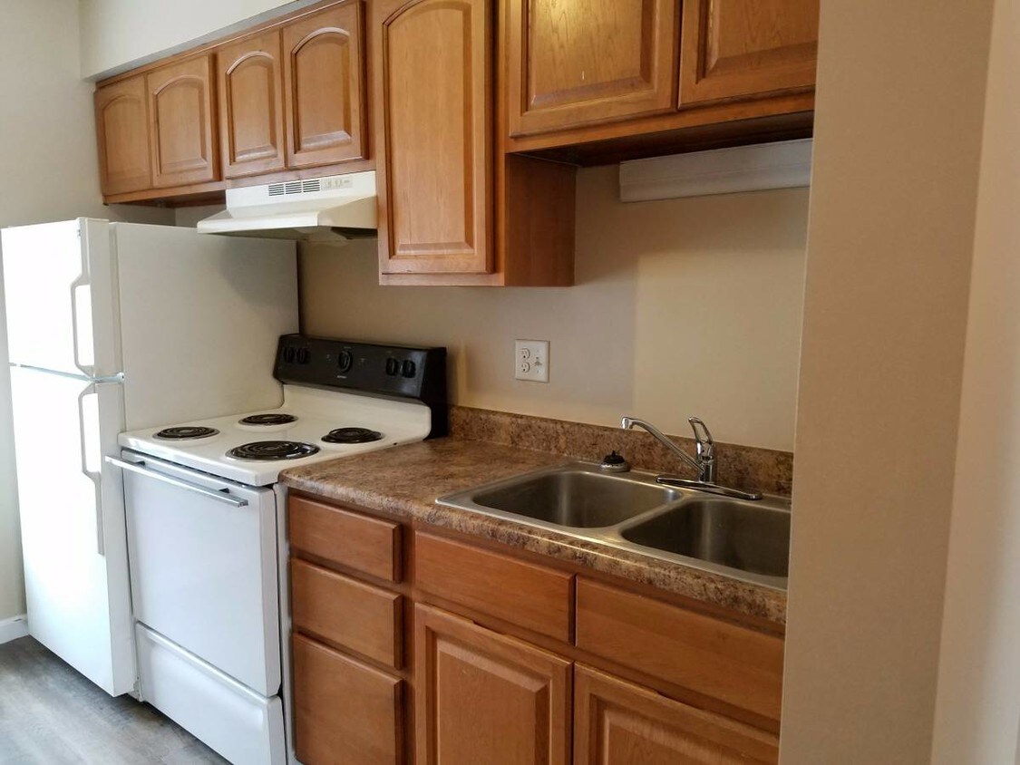 Foto principal - 950 Dubois Rd