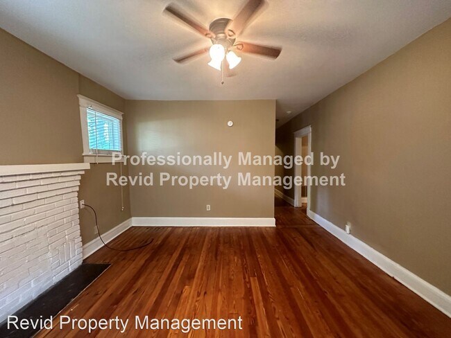 Foto del edificio - 3 br, 1 bath House - 3590 Douglass Ave.