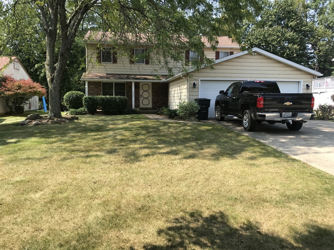 990 Clark Rd, Wadsworth, OH 44281 Townhome Rentals in Wadsworth OH