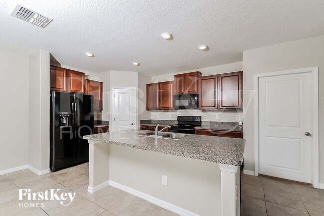 Foto del edificio - 12702 Hampton Hill Dr