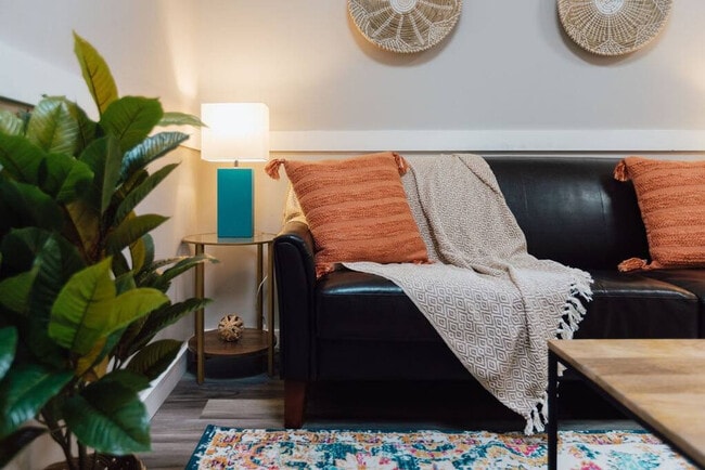 Building Photo - 117 Spring St