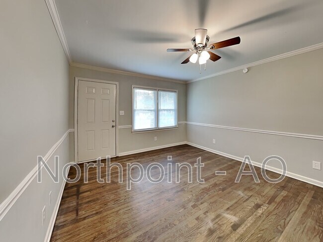 Foto del edificio - 838 Cone Rd