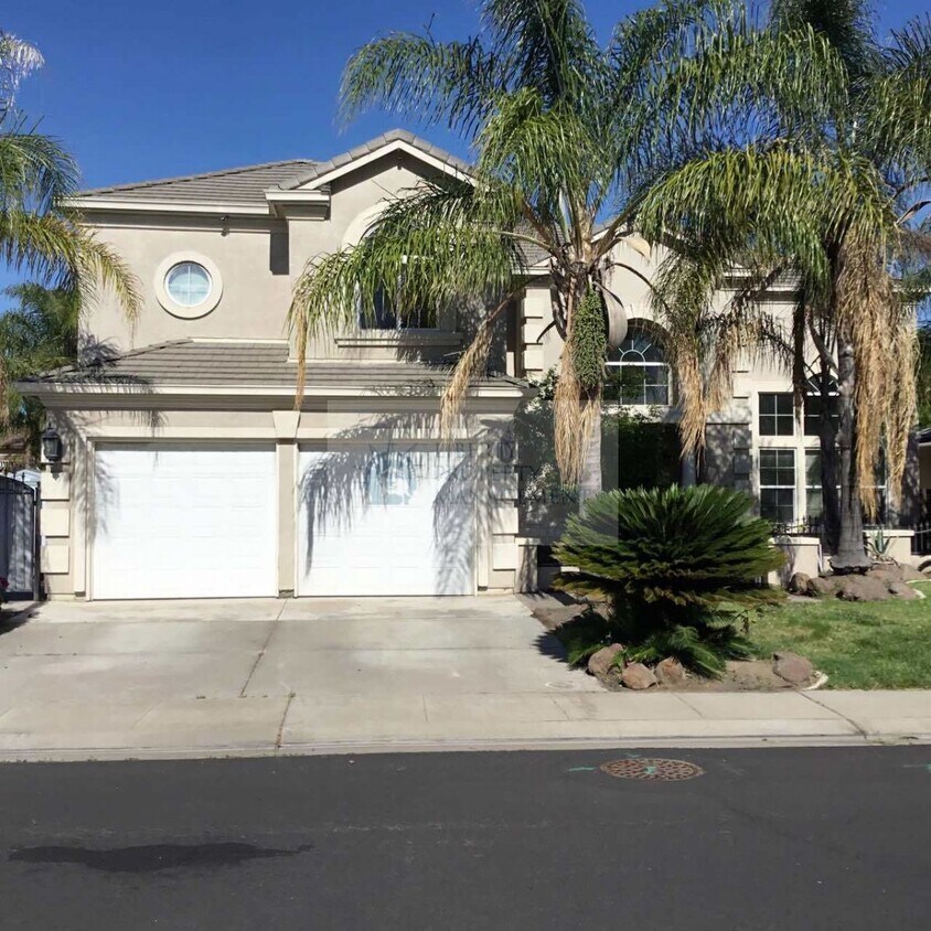 Primary Photo - 899 Sweet Pea Ln