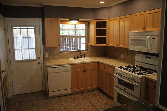 Building Photo - 7503 Delafield Ln