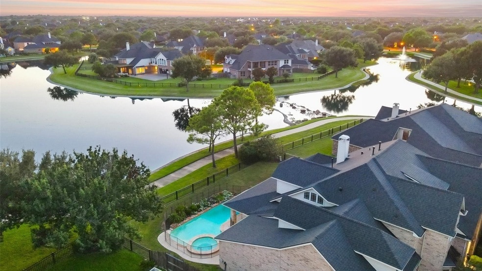 Foto principal - 6915 Monarch Lake Ln