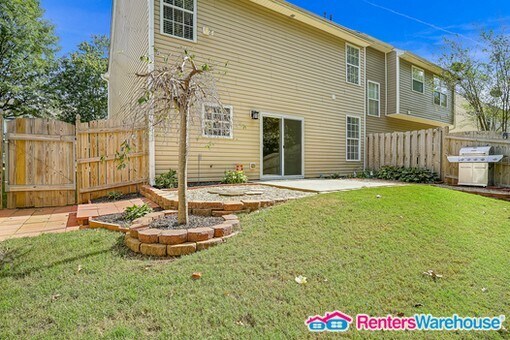 Foto del edificio - 3821 Verde Glen Ln