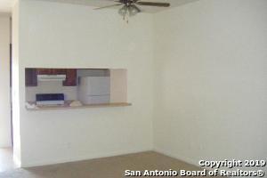 Building Photo - 521 Dukeway
