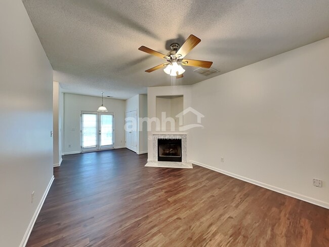 Building Photo - 10118 Faires Farm Road