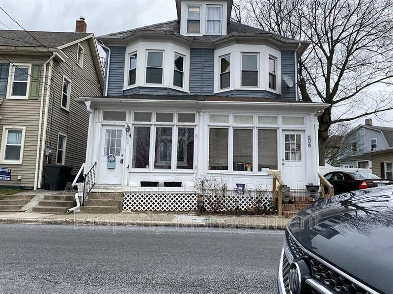 Primary Photo - 604 S 23rd St