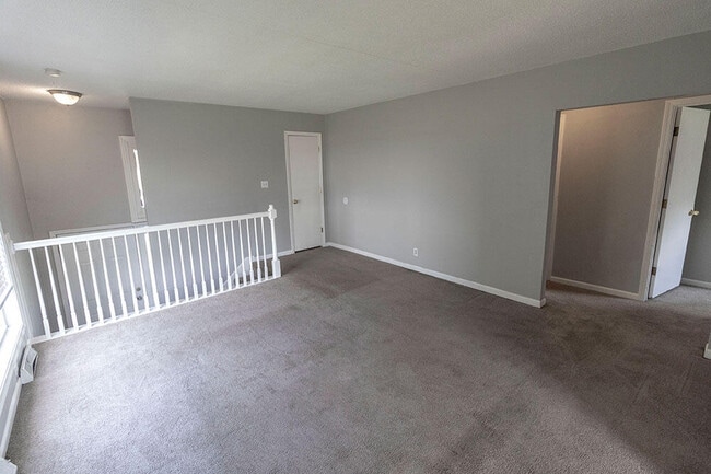 Building Photo - 7217 N Moberly Dr