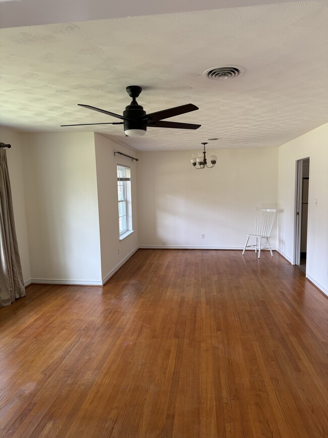 Formal living and dining - 9012 Westbriar Dr