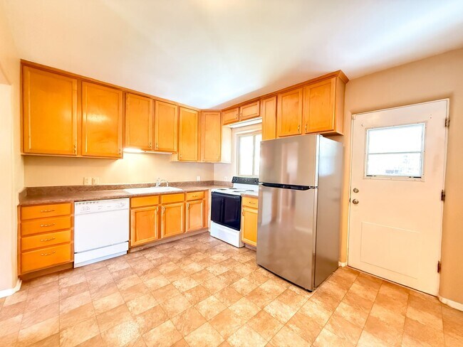 Building Photo - Nobhill Home