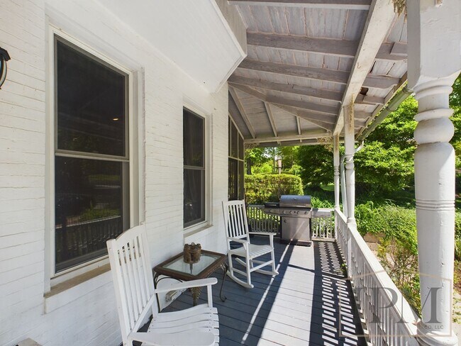 Building Photo - Elegant 5 Bedroom Home Coming Soon - **A M...