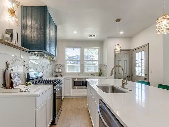 Foto del edificio - move in ready home