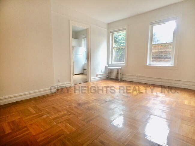 Building Photo - 125 1st Ave