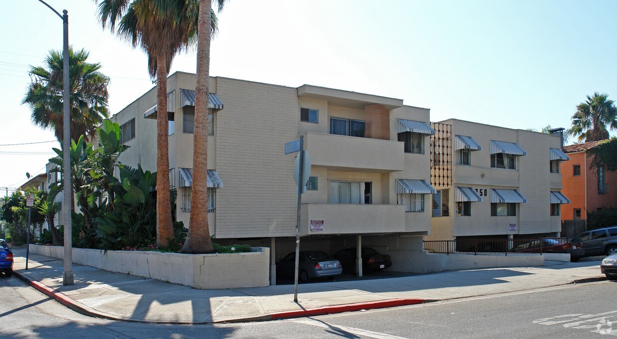 750 N Hayworth Ave, Los Angeles, CA 90046 Apartments in Los Angeles
