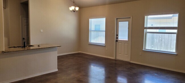 Building Photo - 3/2 in New Braunfels