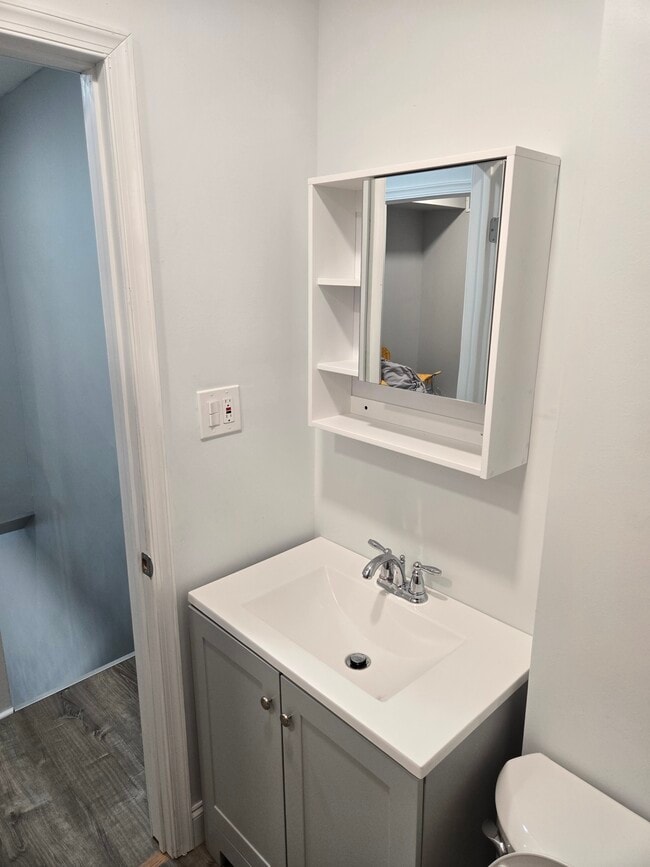 Bath room - 3126 N 27th St