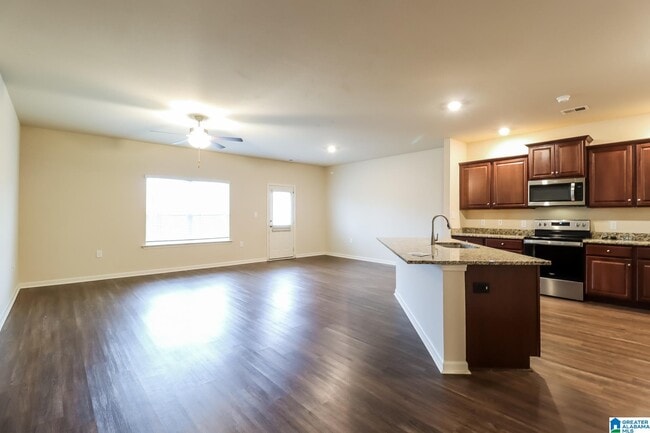 Building Photo - 540 Clover Cir