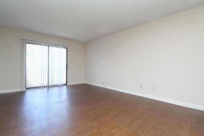 Building Photo - 5209 Charbar Dr