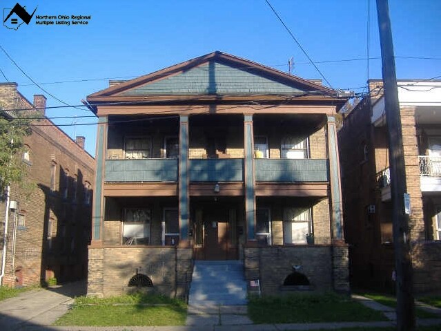 Primary Photo - 1447 W 112th St