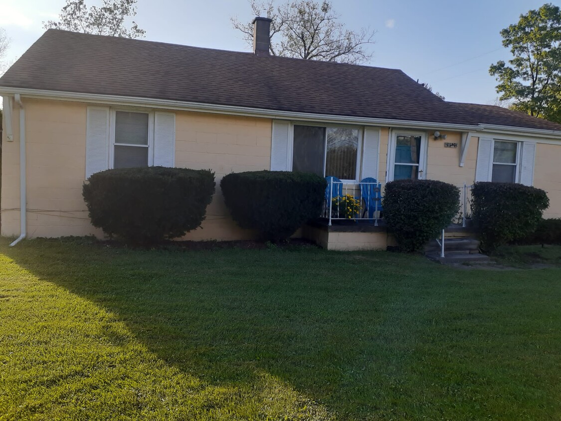 Primary Photo - 28520 Martinsville Rd
